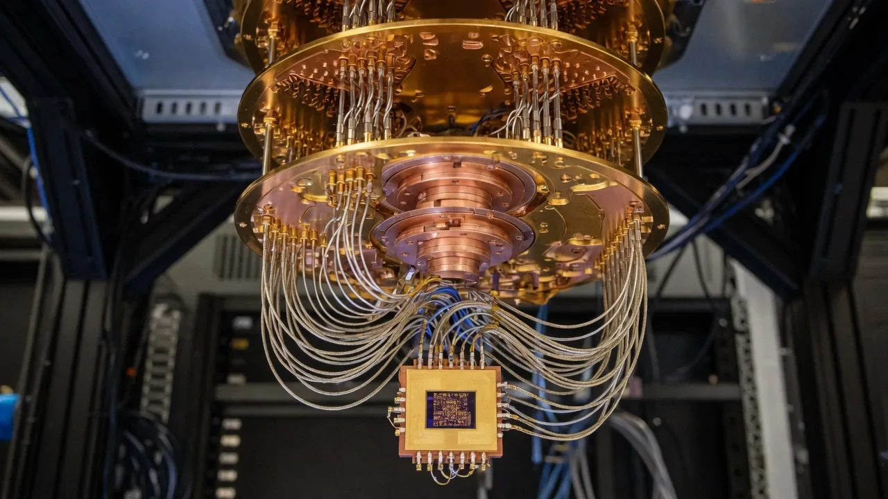 Gold-plated dilution refrigerator used to cool superconducting qubits